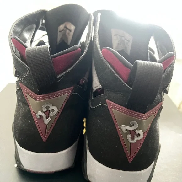 Jordan Bordeaux 7s - Picture 4 of 4